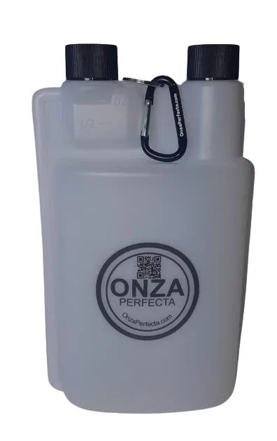 Onza Perfecta 32 oz Plastic flask for liquor hidden with 1 ounce shot glass dosage chamber (32 oz / 946 ml). Included carabiner.