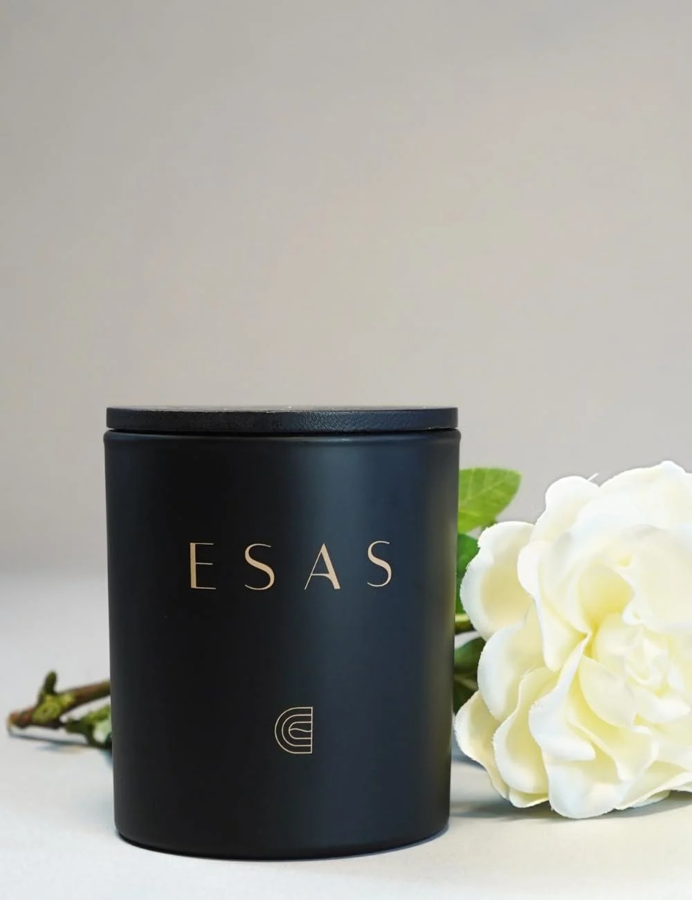 Esas Olive Wax Candle (8 oz Gardenia and Lily) Gardenia and Lily 8 oz - Esas Beauty